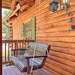 Mountain Bliss Chalet With Great Views!