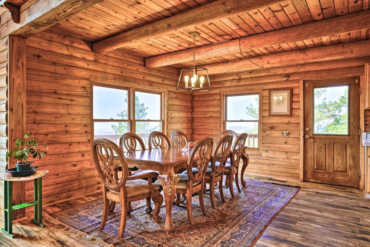 Mountain Bliss With Great Views!