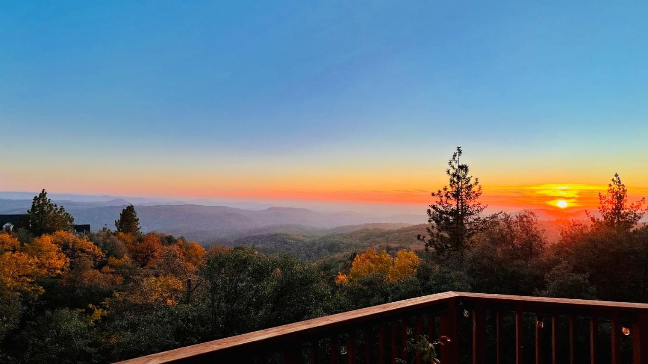 Chalet Mountain Bliss With Great Views! *